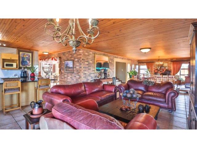5 Bedroom Property for Sale in Stilbaai Wes Western Cape